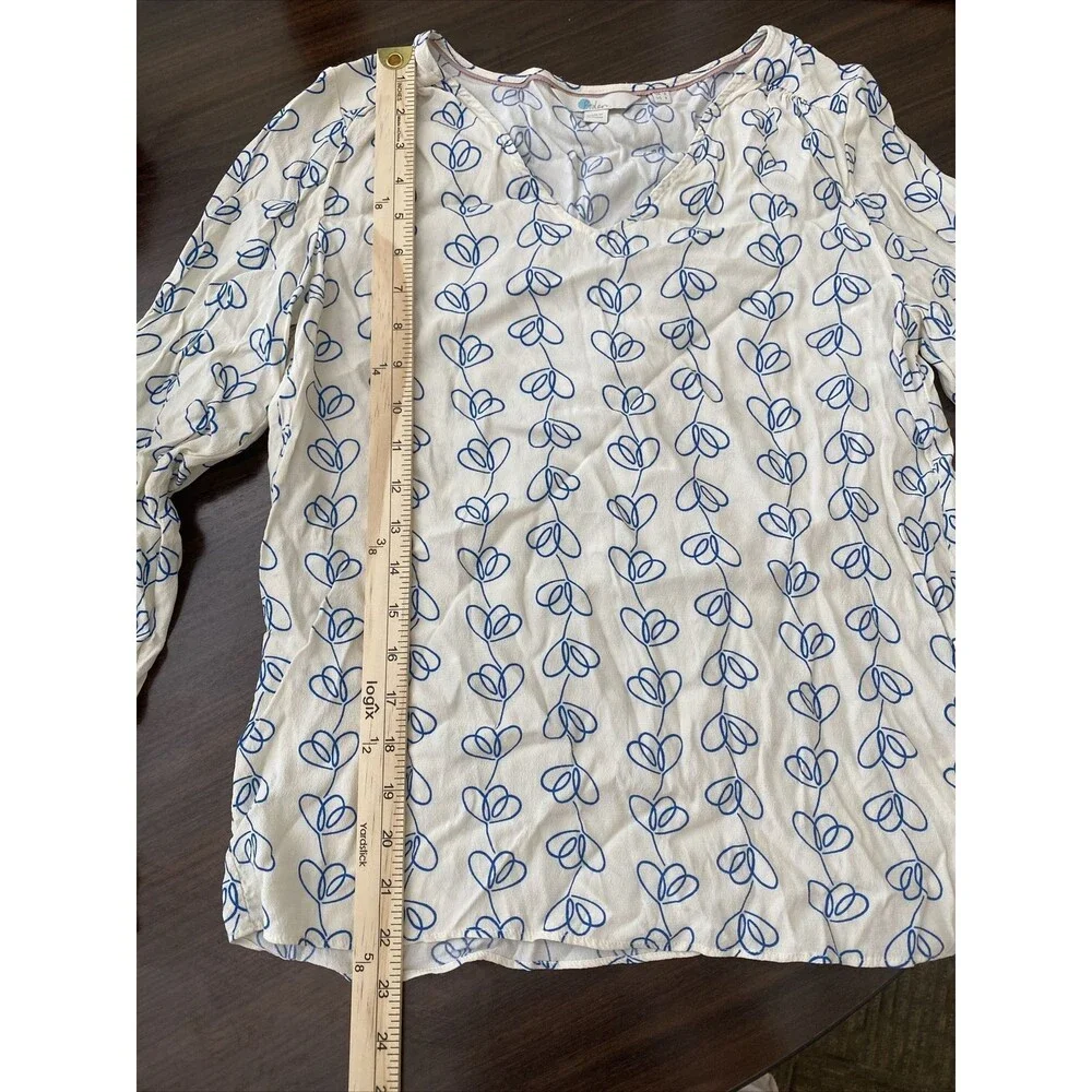 Boden Victoria Ivory Blue Climbing Vines Heart Print Top Blouse Size US 4 - Picture 8 of 10